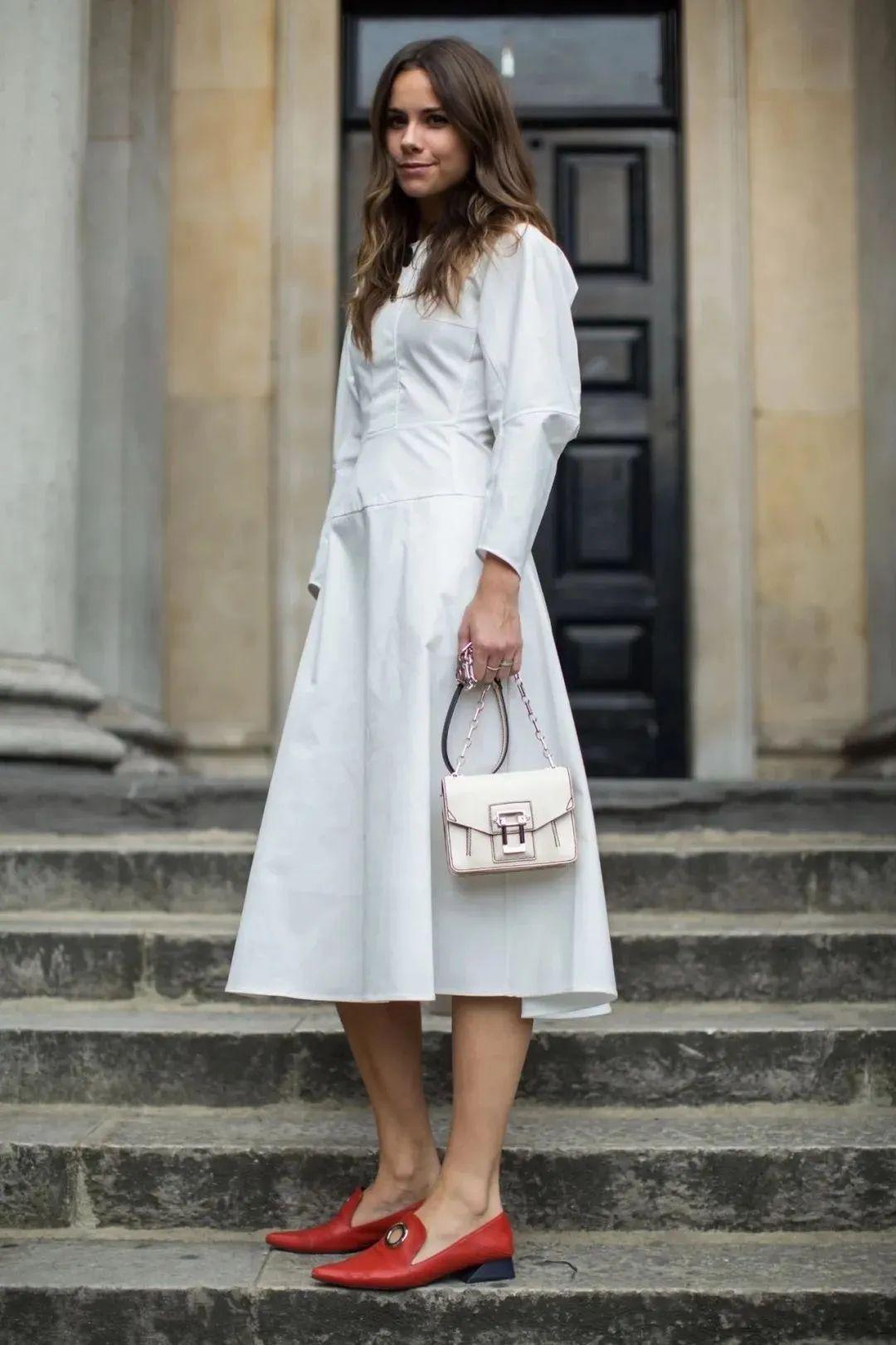 穿裙子都遮不住胯宽?素人博主纠正穿搭误区,前后对比太扎心了