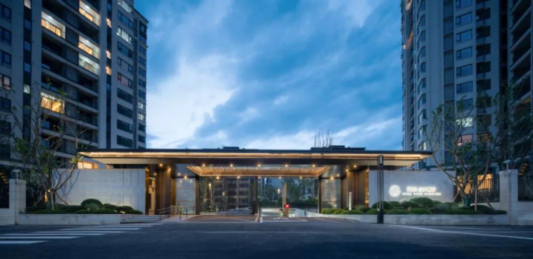 万科金开悦府,万科金开悦府高压线