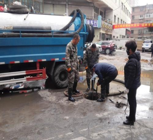 为民办实事修下水道,为民办实事疏通下水道