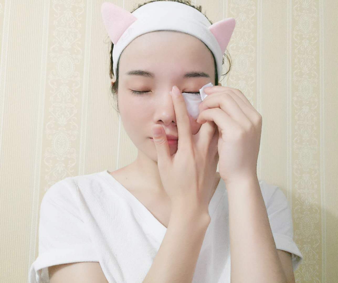 敏感性皮肤化妆步骤,皮肤敏感泛红化妆步骤是什么