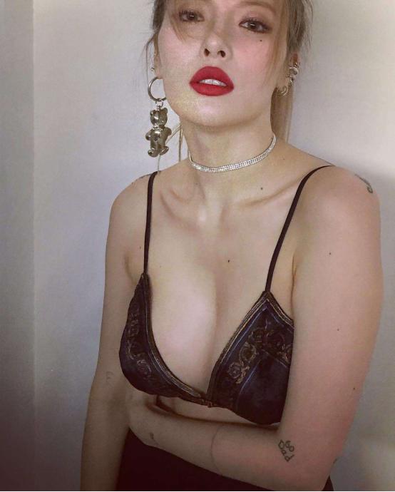 金泫雅内衣品牌代言,内衣广告金泫雅完整版