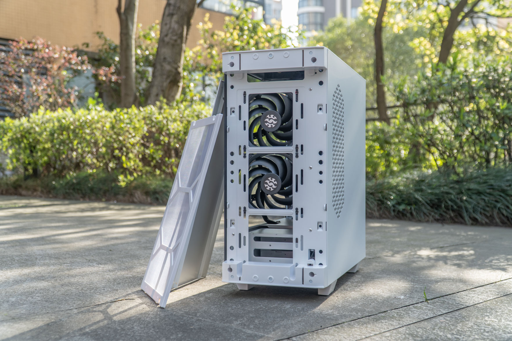 xpg入侵者机箱风扇,威刚xpg入侵者机箱教程