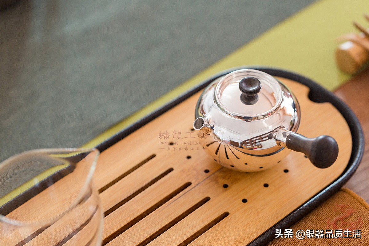 银茶壶泡什么茶叶好,银泡茶壶的优缺点
