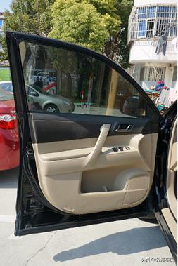 19款丰田汉兰达2.0t四驱尊贵7座,试驾2010款丰田汉兰达