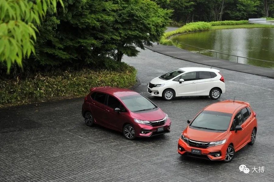 本田飞度第一代到第四代外观图片,本田飞度三代真实驾驶感受