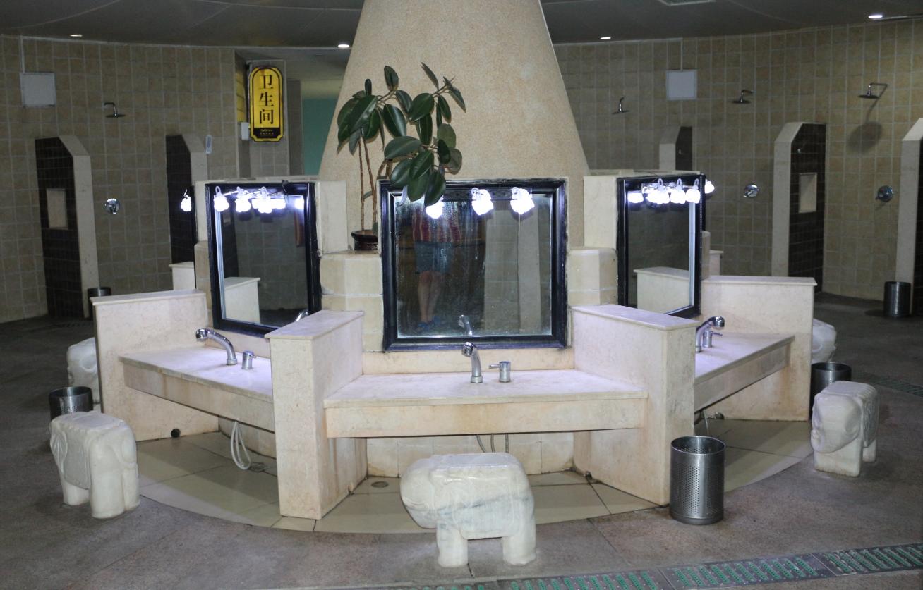 高端温泉度假酒店推荐,郑州忆江南温泉度假酒店