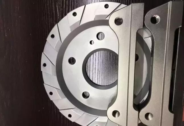 真品ap刹车,一套正品的ap刹车多少钱