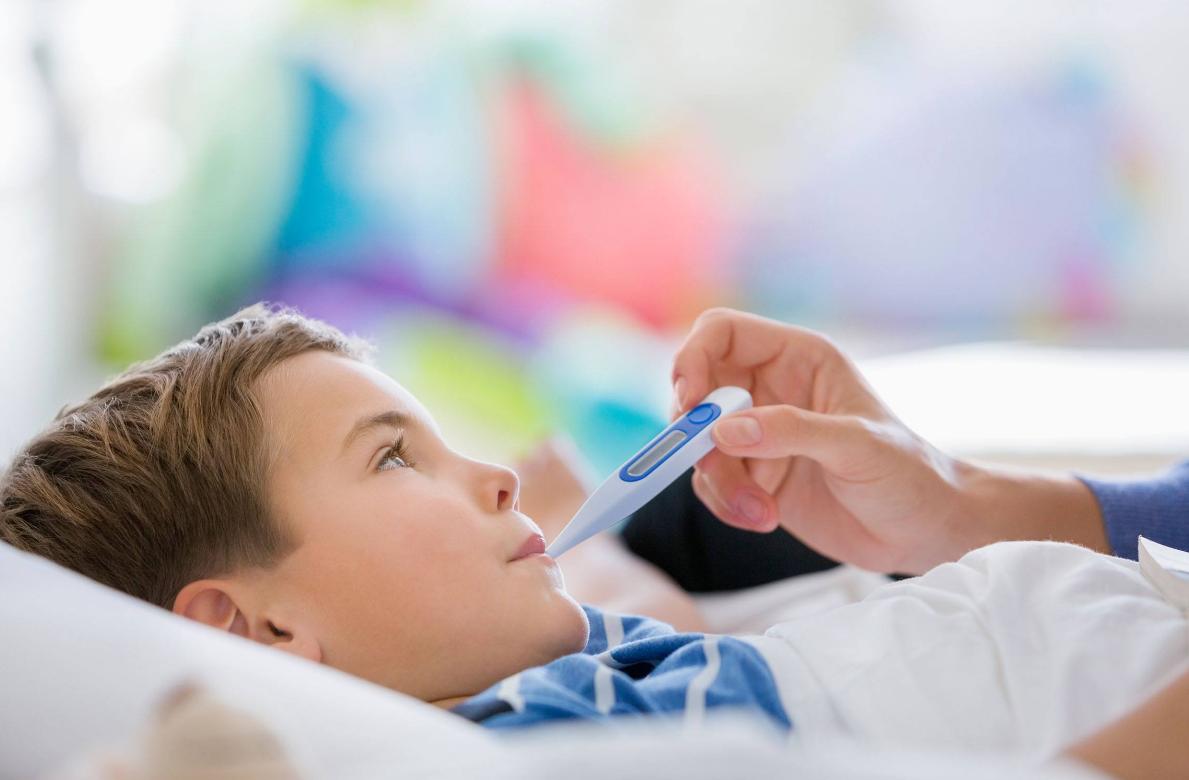 孩子咳嗽喝蜂蜜有用吗,小孩子咳嗽蜂蜜和雪梨能吃吗