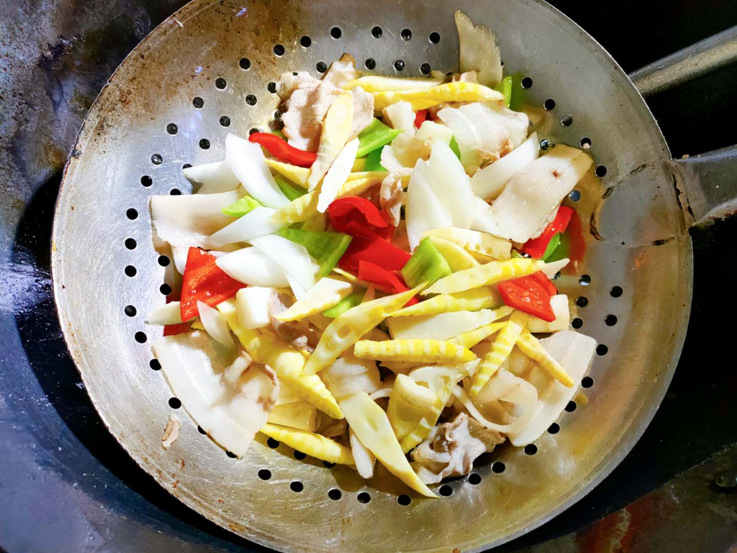 箭笋怎么做好吃?刚哥教你,简单易学、浓郁鲜香、好吃又下饭