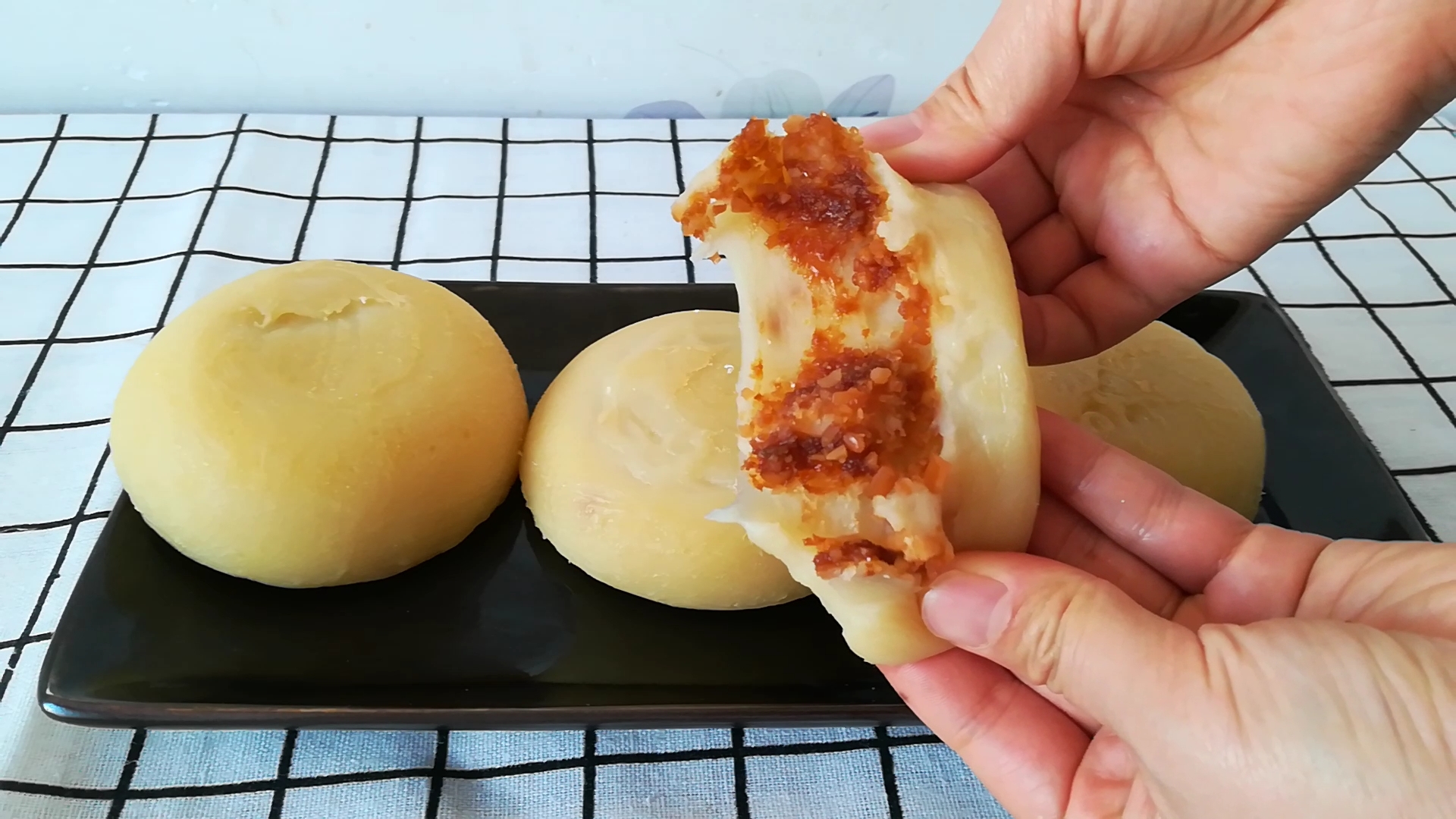 糯米新做法十分钟搞定名小吃,红薯和糯米能做出什么美味的糕点