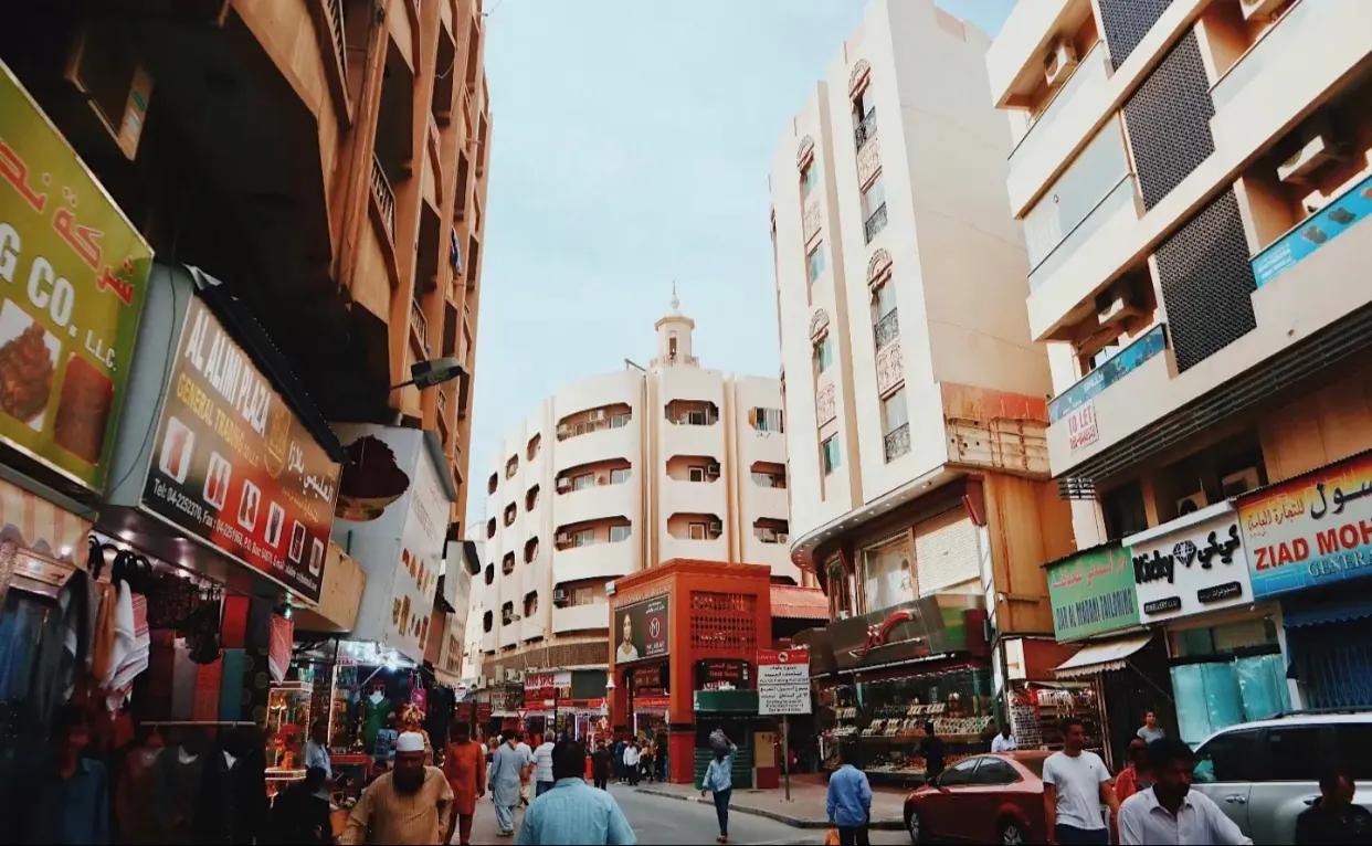 去一趟迪拜大约多少钱,去一趟迪拜要多少钱跟团