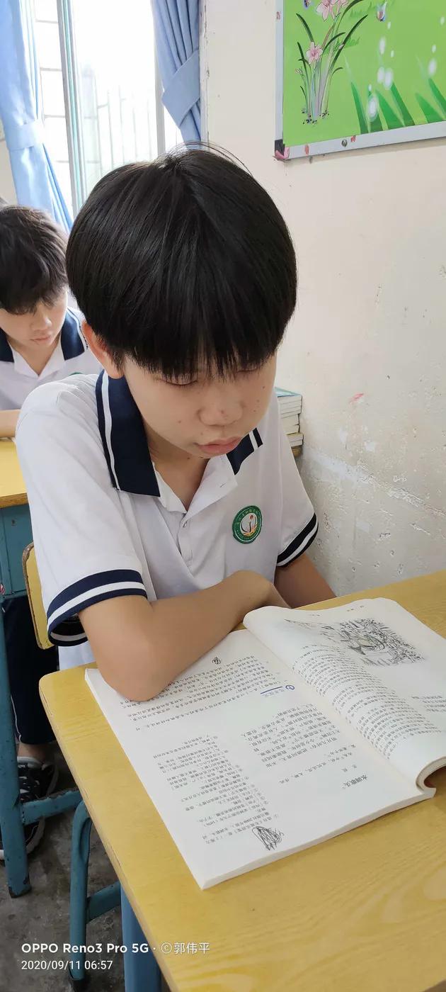 九三班成绩表,中二班新生评语