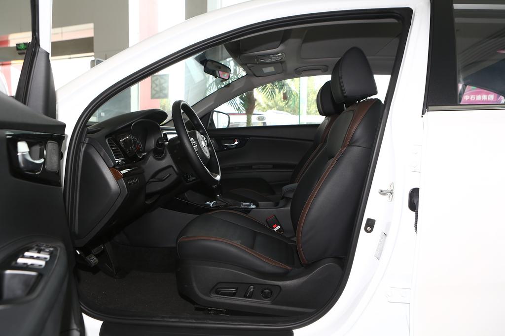 东风悦达起亚凯酷深度静态解析,起亚凯绅试驾评测视频