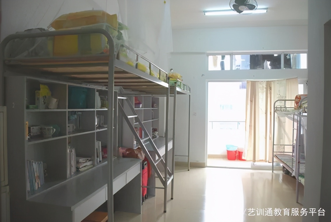 文科大学宿舍条件排名,全国学院宿舍条件排名