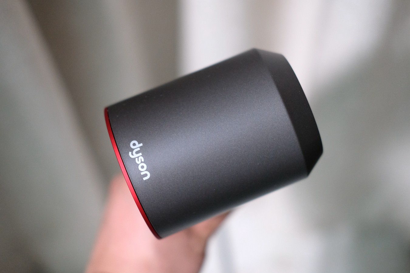 戴森吹风机hd03开箱,戴森吹风机hd08开箱体验