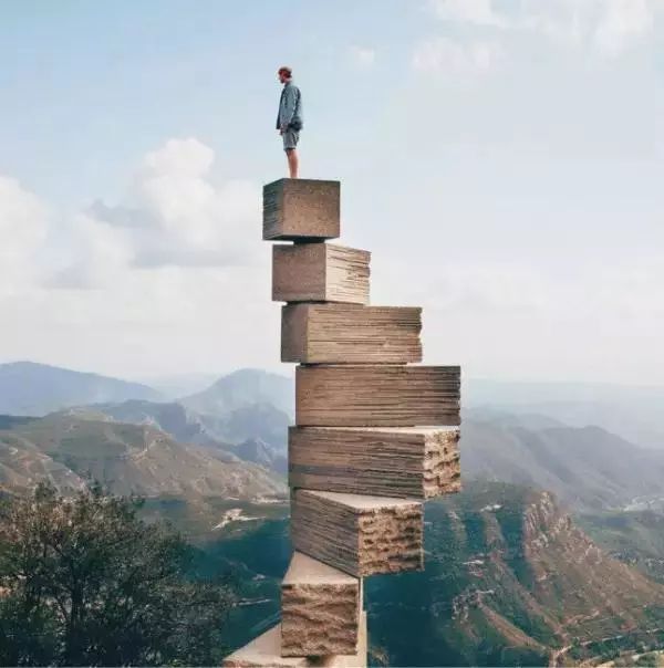 一张照片卖6500万美金,一张照片卖九千美元