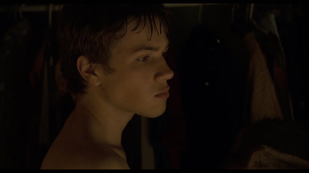 《柜中野兽》柜中野兽，浅吟嘶吼！