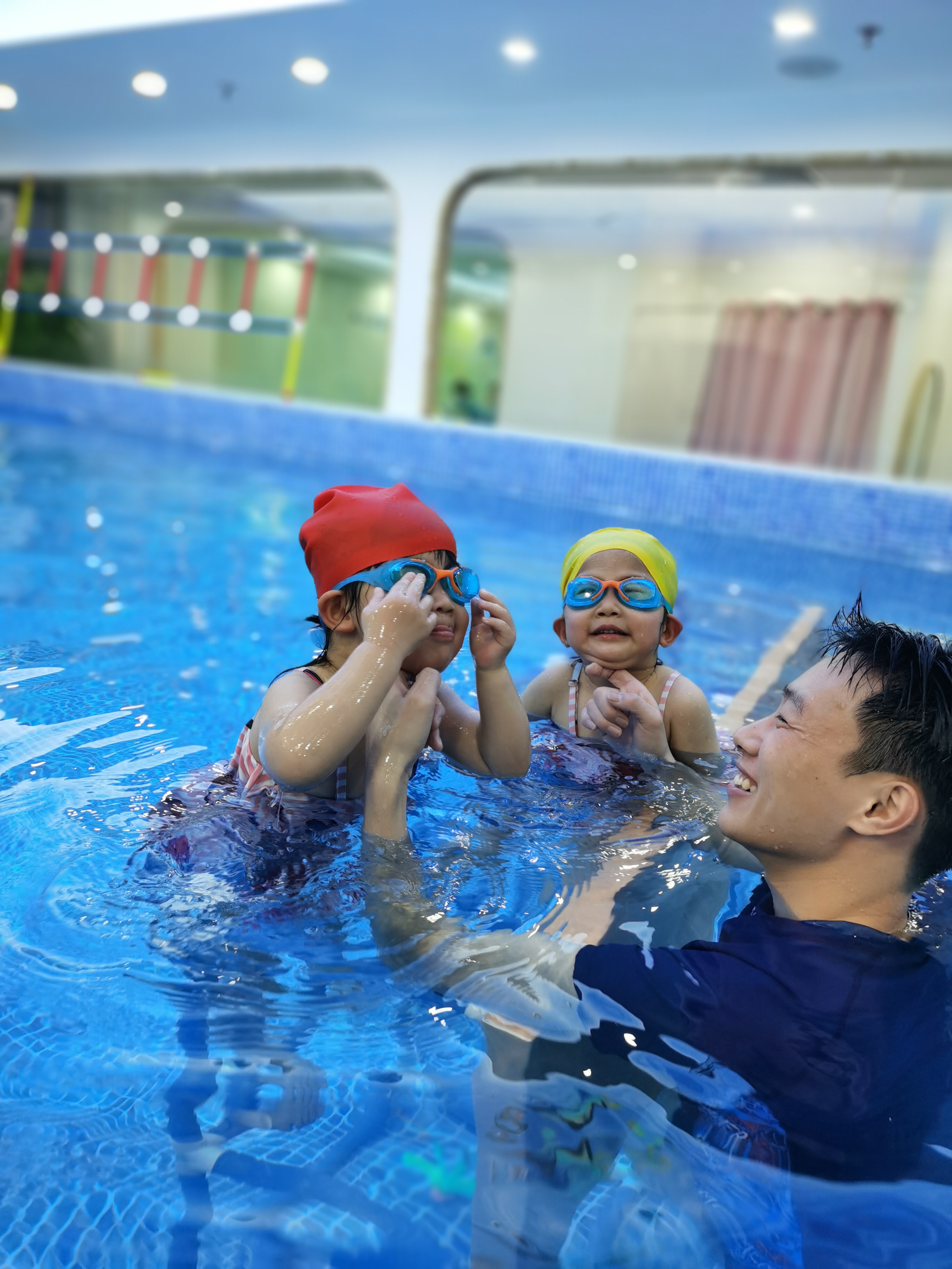 如何开婴儿游泳馆赚钱,投资开一家婴儿游泳馆需要多少钱