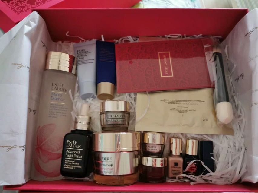 新年礼物护肤礼盒,新年送妈妈护肤品套装推荐