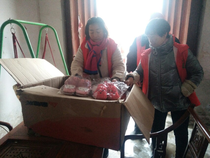 爱心的奉献,精诚奉献