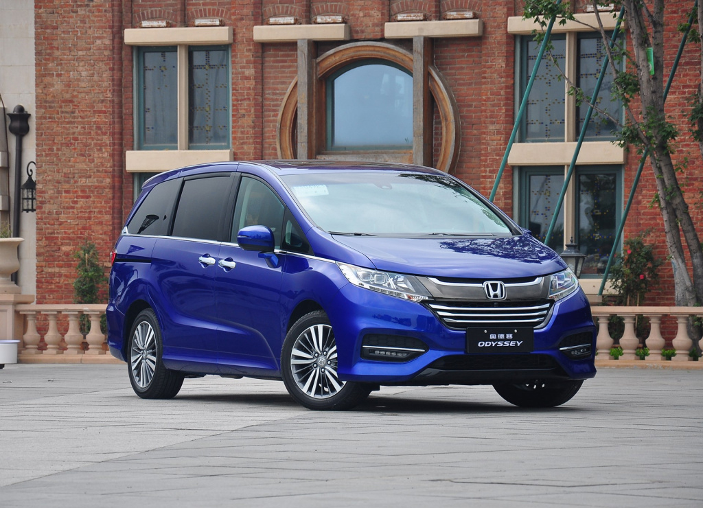 国庆7天租车哪个软件划算,国庆七天哪个租车平台实惠