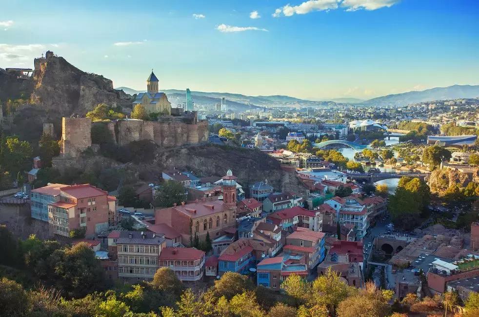 知乎高赞：有哪些适合旅行的国家，听起来高大上其实很经济实惠？