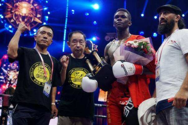 张伟丽怼黑龙“三姓家奴”,黑龙却回复:中国人钱给的最多