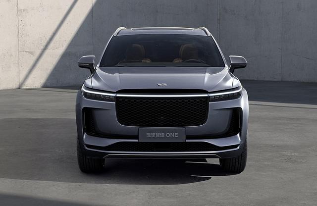 理想one对比宝马x1,理想one和宝马x5