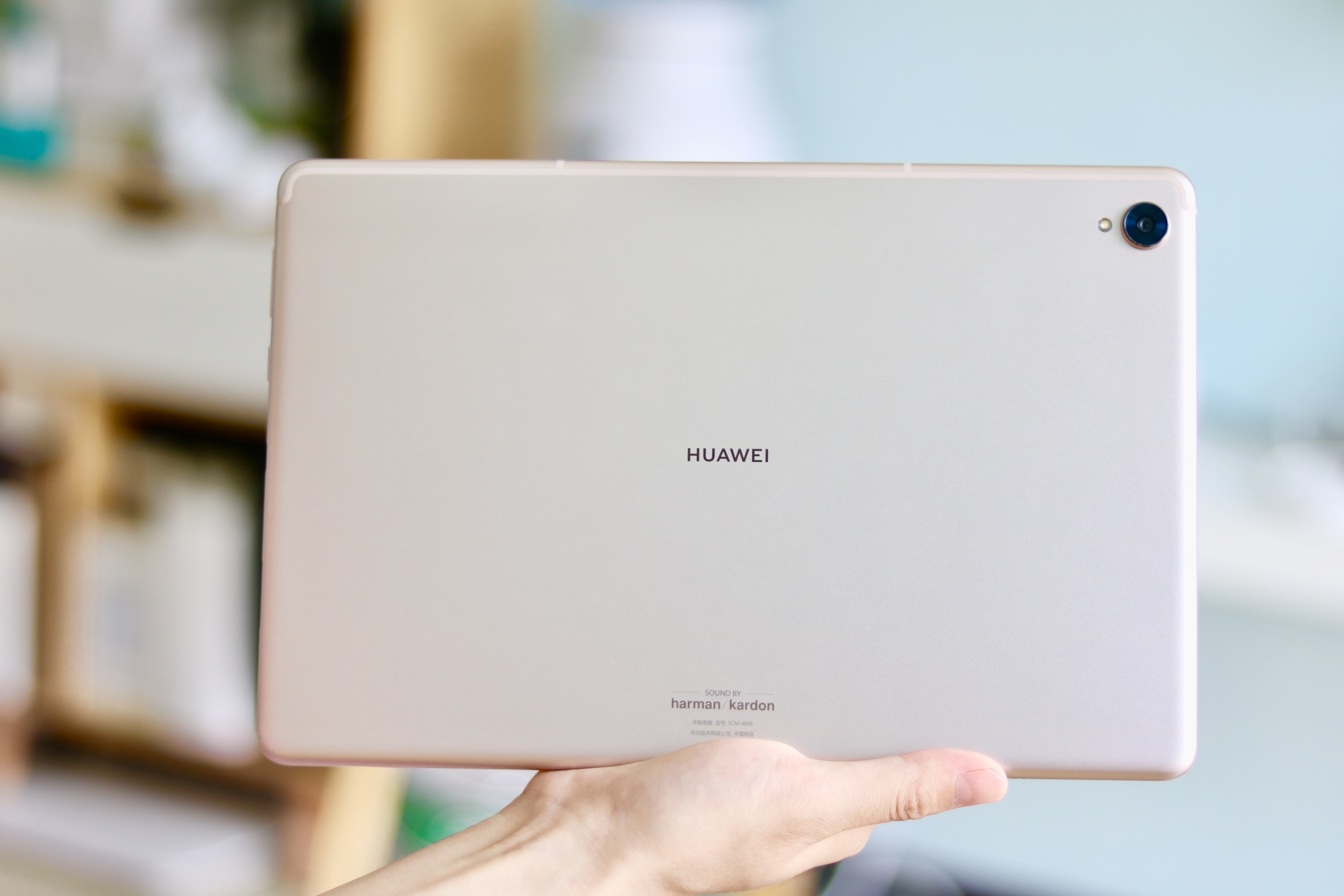 华为平板m68寸全面评测,华为平板m610.8英寸高能版测试