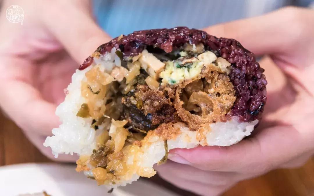 开妈饭团，金门25年的排队王，连欧弟都追着来打卡