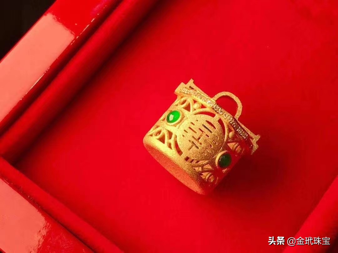 结婚买哪五样黄金首饰最好,最华贵的结婚黄金首饰