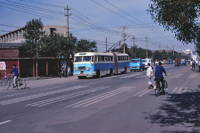 吴家窑曾被称“疯子大院”,如今扩建,是亚洲最大的精神专科医院