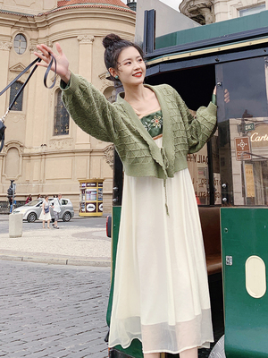 春天穿绿色好看,春天穿点彩色