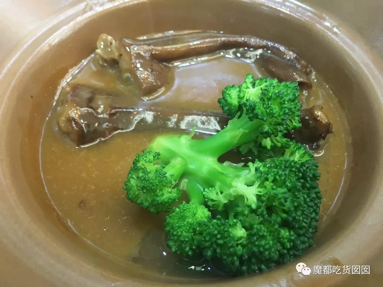 邂逅美味|「38元」一碗正宗料足鱼翅捞饭?--|低调的奢华