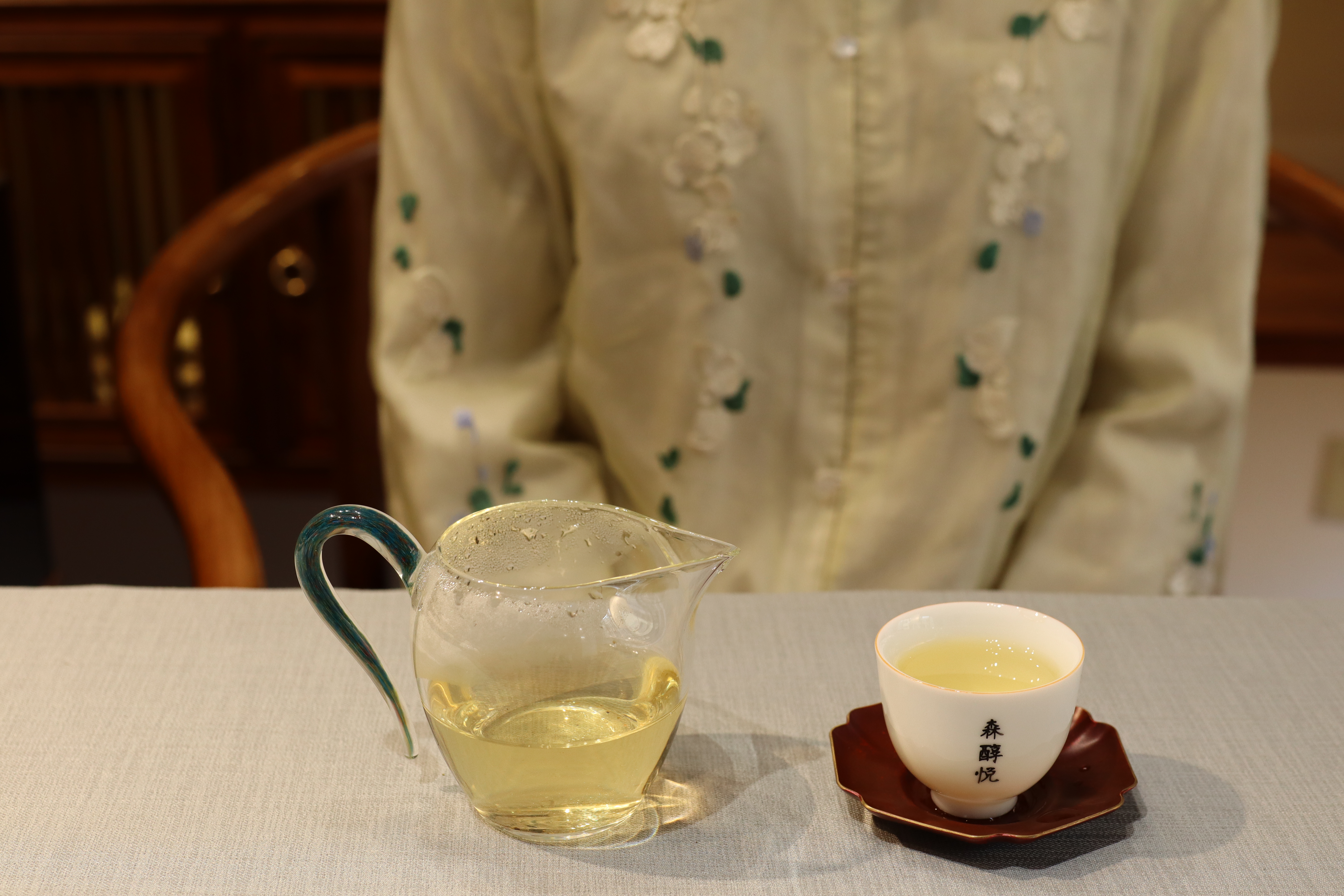 为什么喝普洱茶会发热,为什么喝普洱茶喝多会感觉头晕