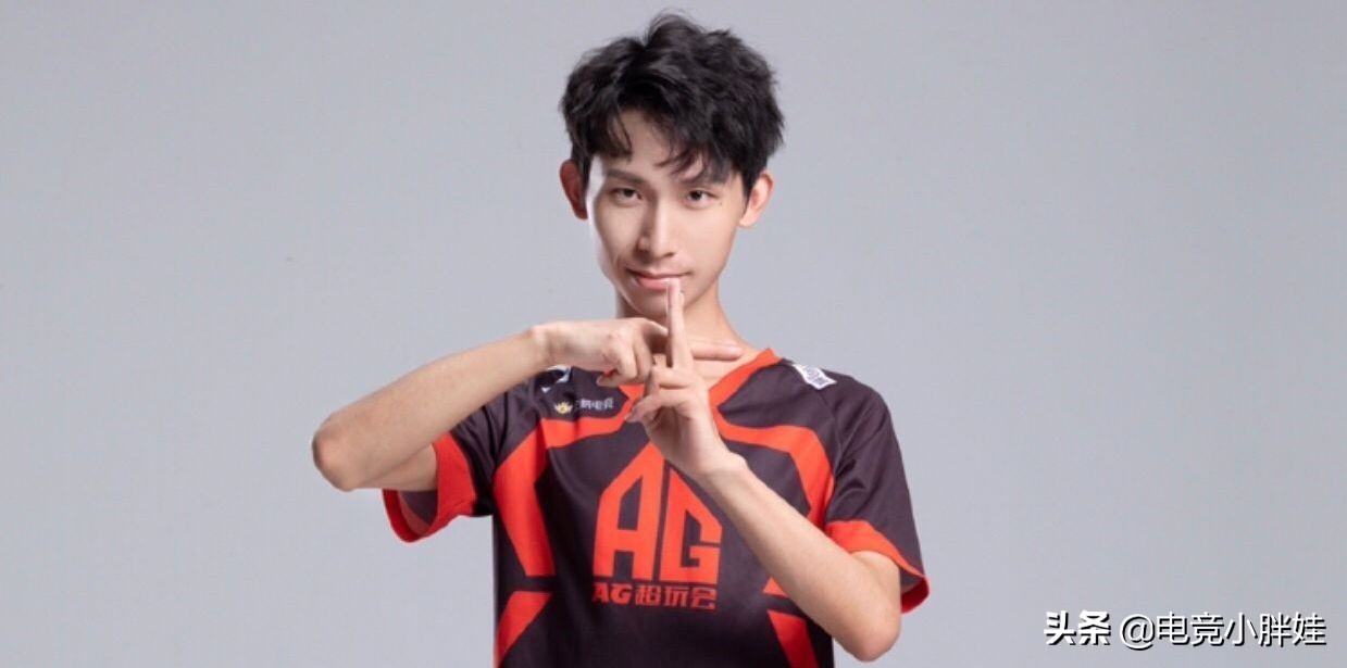 梦泪ag超玩会直播打比赛,ag超玩会梦泪直播间说什么了