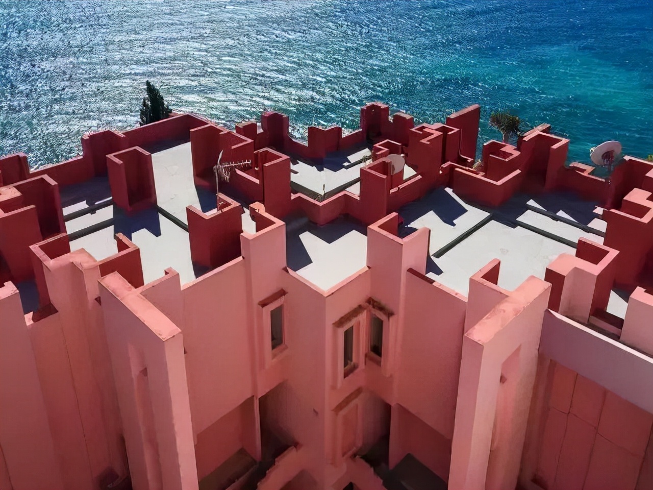 RicardoBofill（里卡多波菲）|红墙公寓