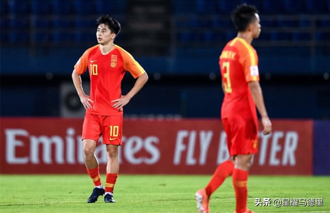 比无缘奥运更绝望！国奥1场4次业余级失误，角球开出界+乌龙助攻