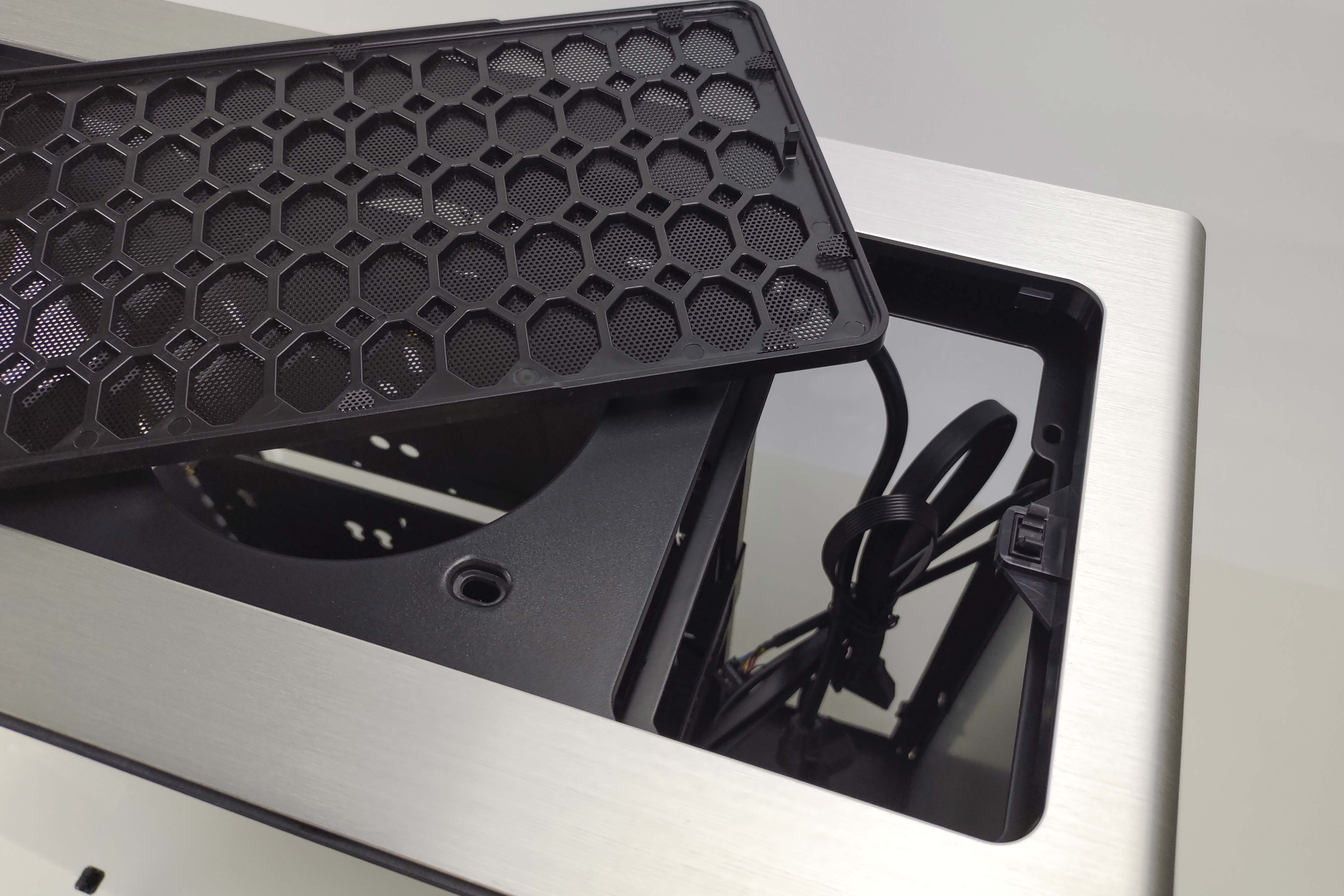 Z170魔改黑苹果主机搭建（上）——硬件搭建篇