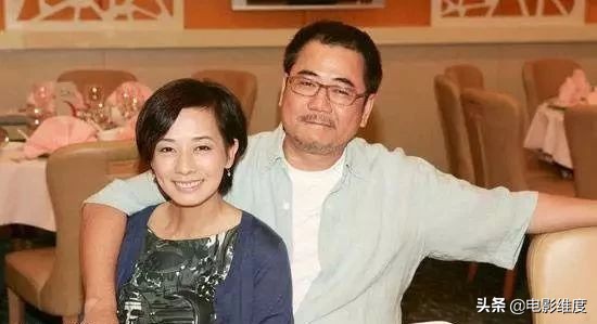 60岁“毛毛”感情一波三折，三婚嫁给区丁平，2个女儿颜值高