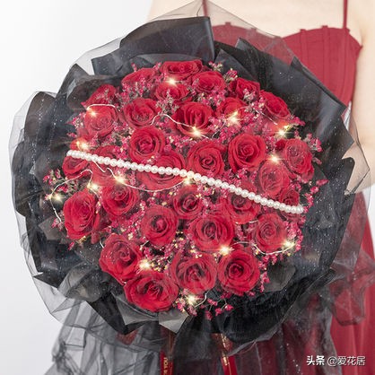 爱花居:8.14浓情七夕节,有哪些鲜花推荐?