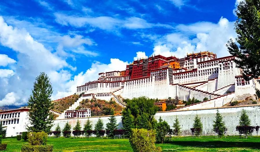 冬日的西藏才是人世间最美的天堂,西藏朝圣路上的美景