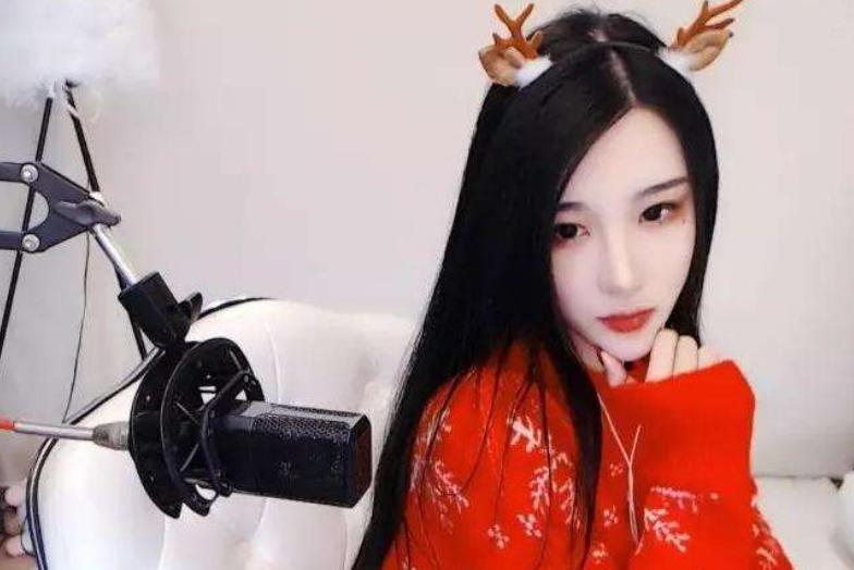 连麦女主播pk,女主播连麦pk输了被问