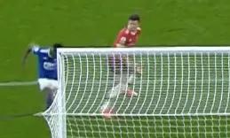 逗妹吐槽,为什么马奎尔这么烂还能踢