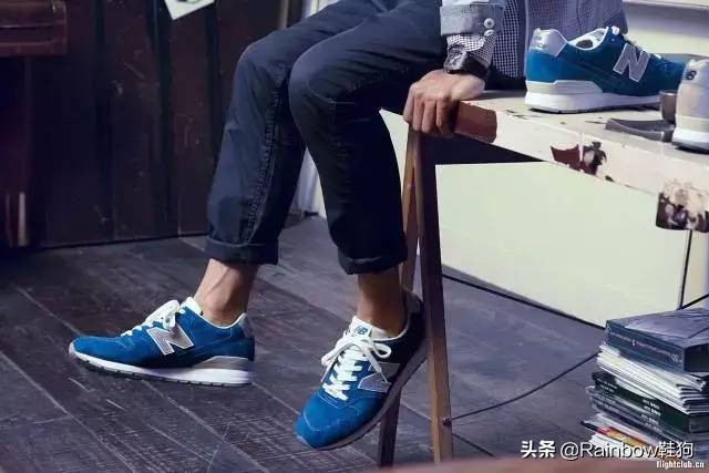 匡威和play联名的蓝色高帮,匡威联名converse羽绒服