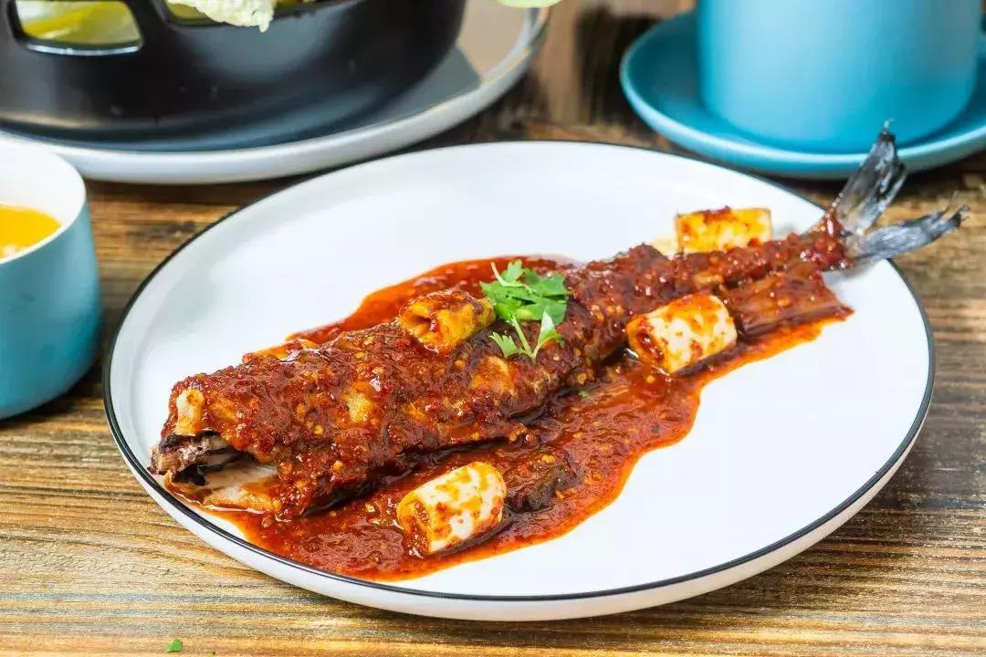 北京卖麻辣拌一年赚多少钱,走红的东北大姐摆摊麻辣烫