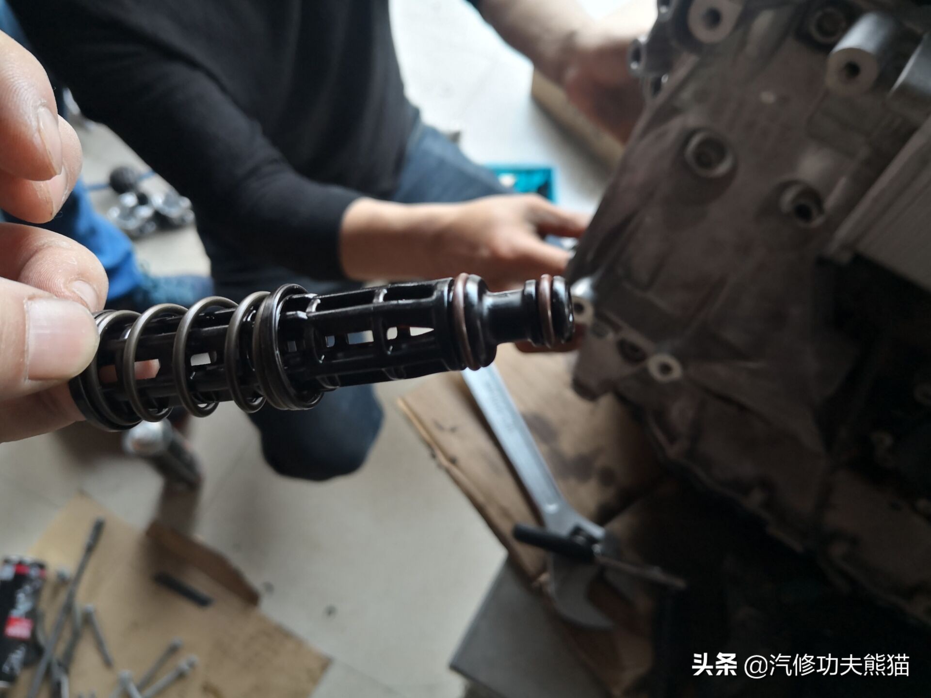 上海大众SUV销量王途观烧机油、漏机油被人乱修一通差点搞报废