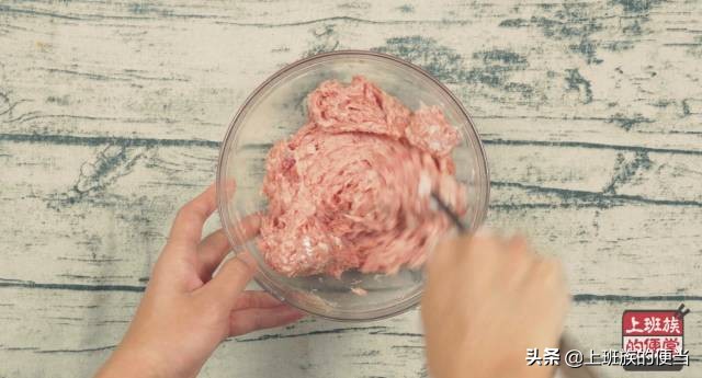 肉丸怎样做才外酥里嫩,肉丸怎样做嫩滑不柴