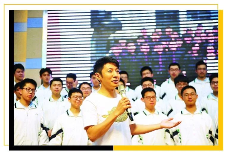 村花撒贝宁:我,43岁,*戏调**马云,芳心纵火犯