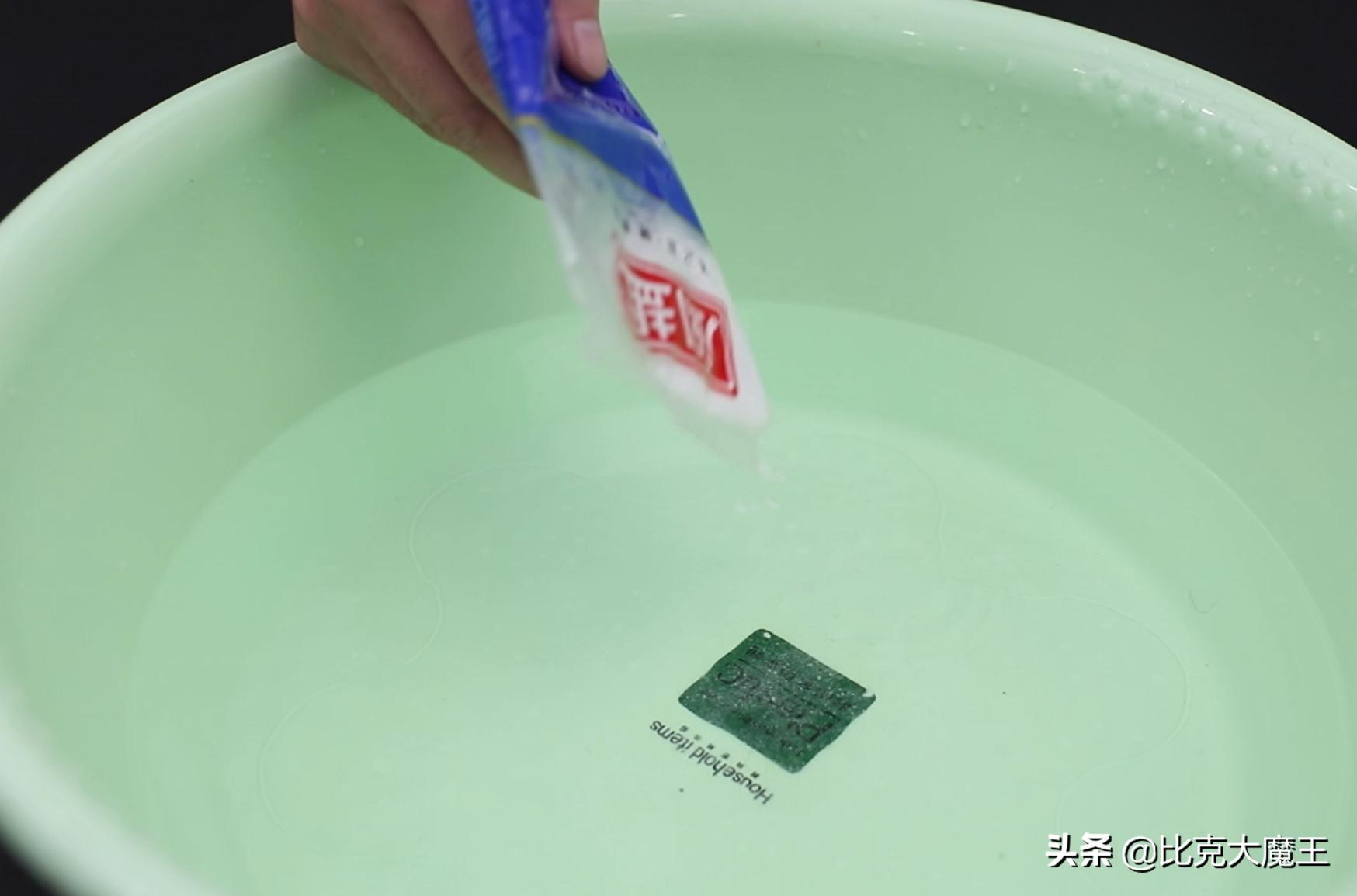 清水拖地等于白拖教你一个小技巧,哪种拖地水拖得干净没水印